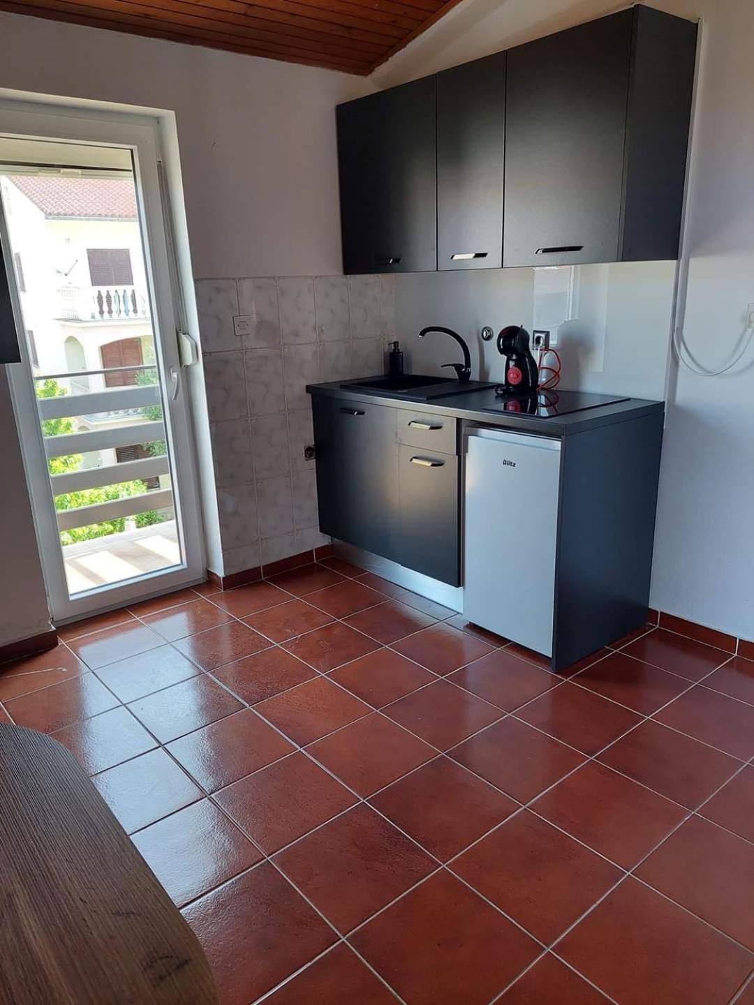 Apartmani Suhi Brod Medulin Buitenkant foto