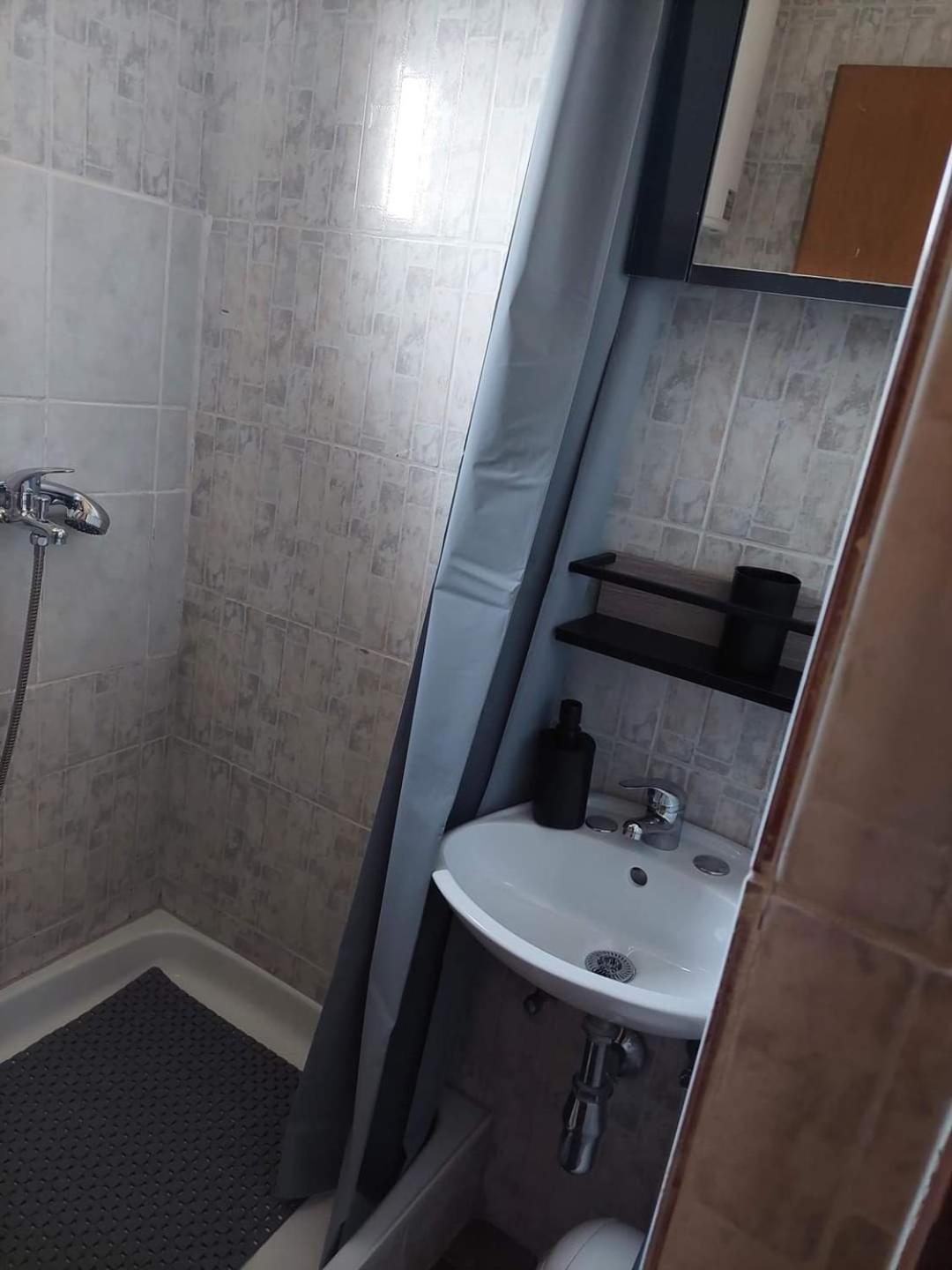 Apartmani Suhi Brod Medulin Buitenkant foto