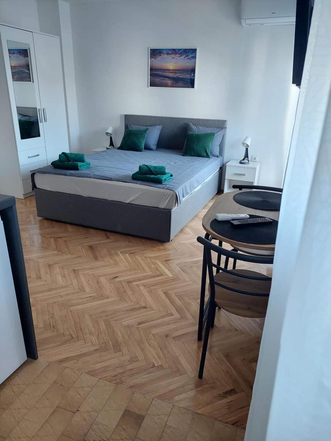 Apartmani Suhi Brod Medulin Buitenkant foto
