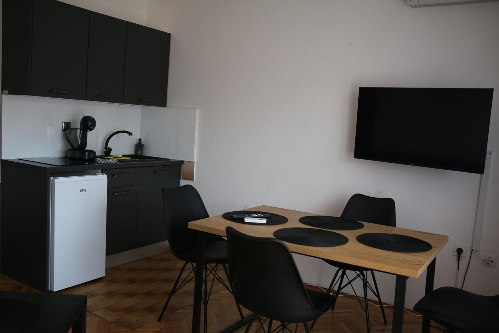 Apartmani Suhi Brod Medulin Buitenkant foto
