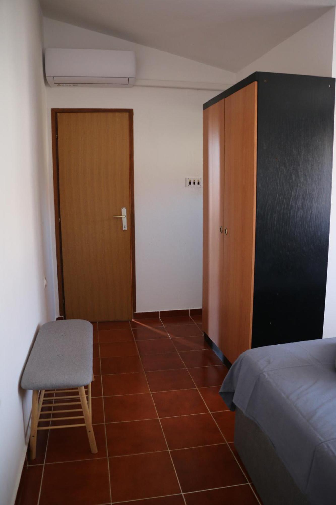 Apartmani Suhi Brod Medulin Buitenkant foto