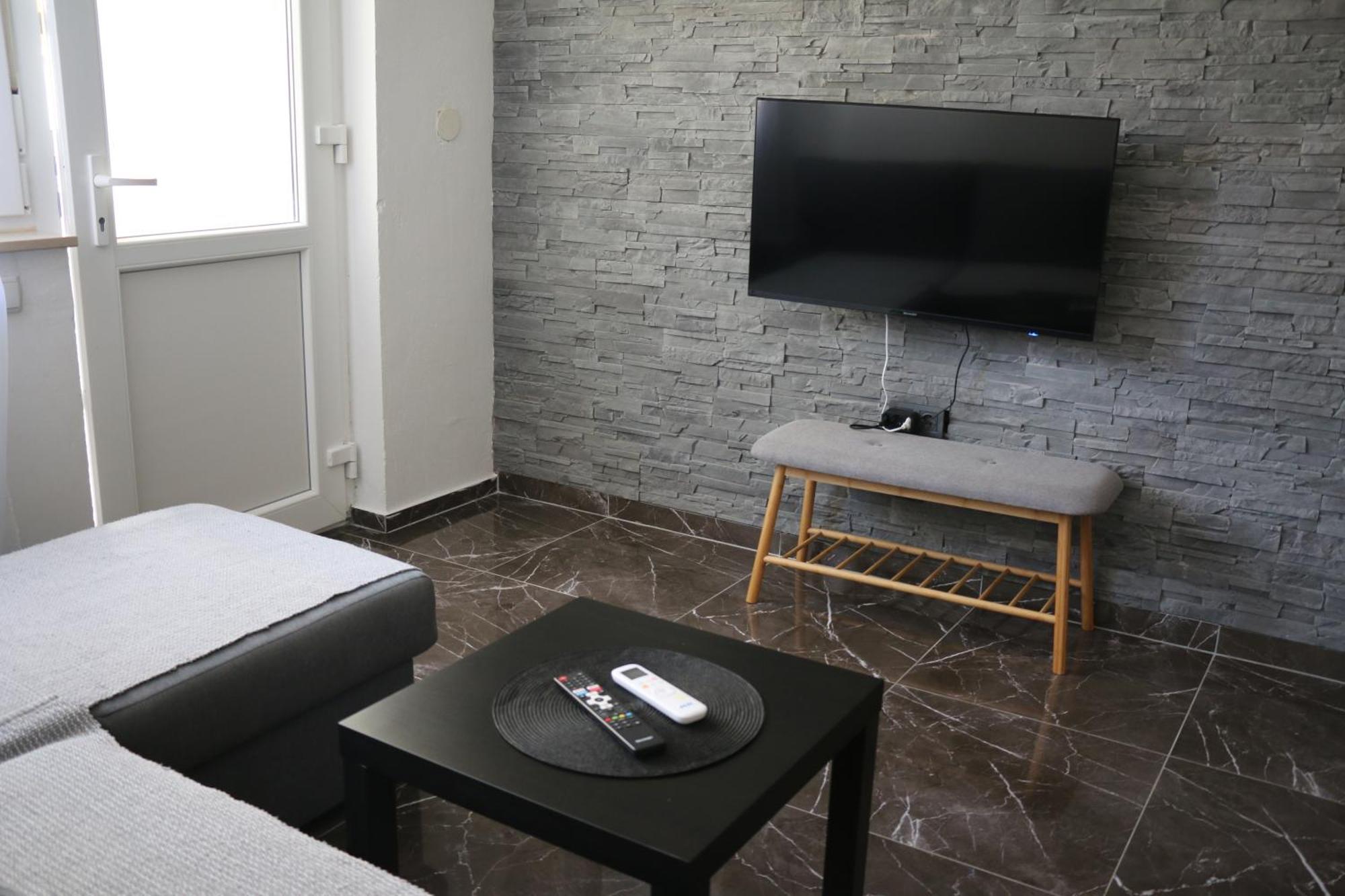 Apartmani Suhi Brod Medulin Buitenkant foto