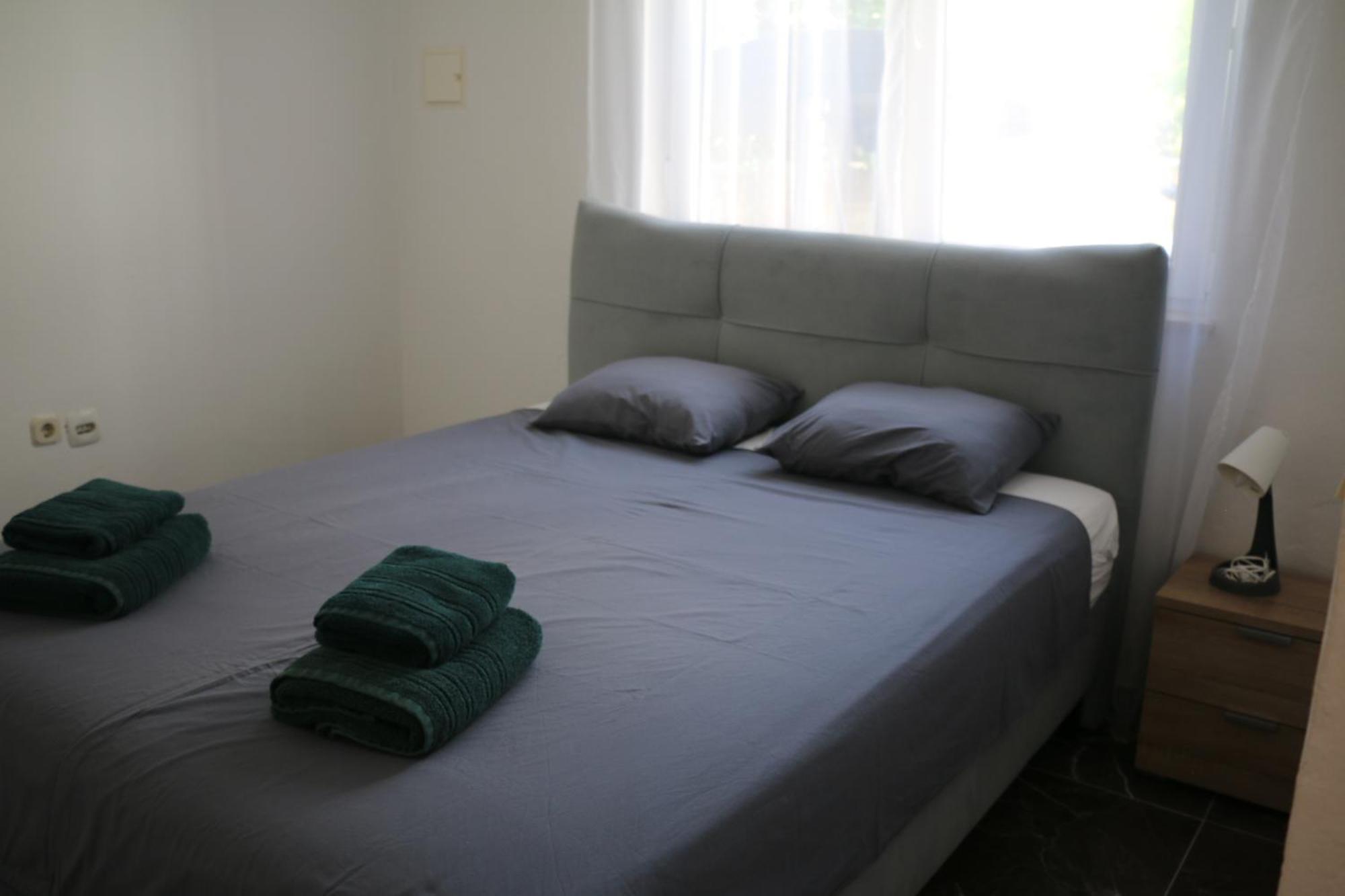 Apartmani Suhi Brod Medulin Buitenkant foto
