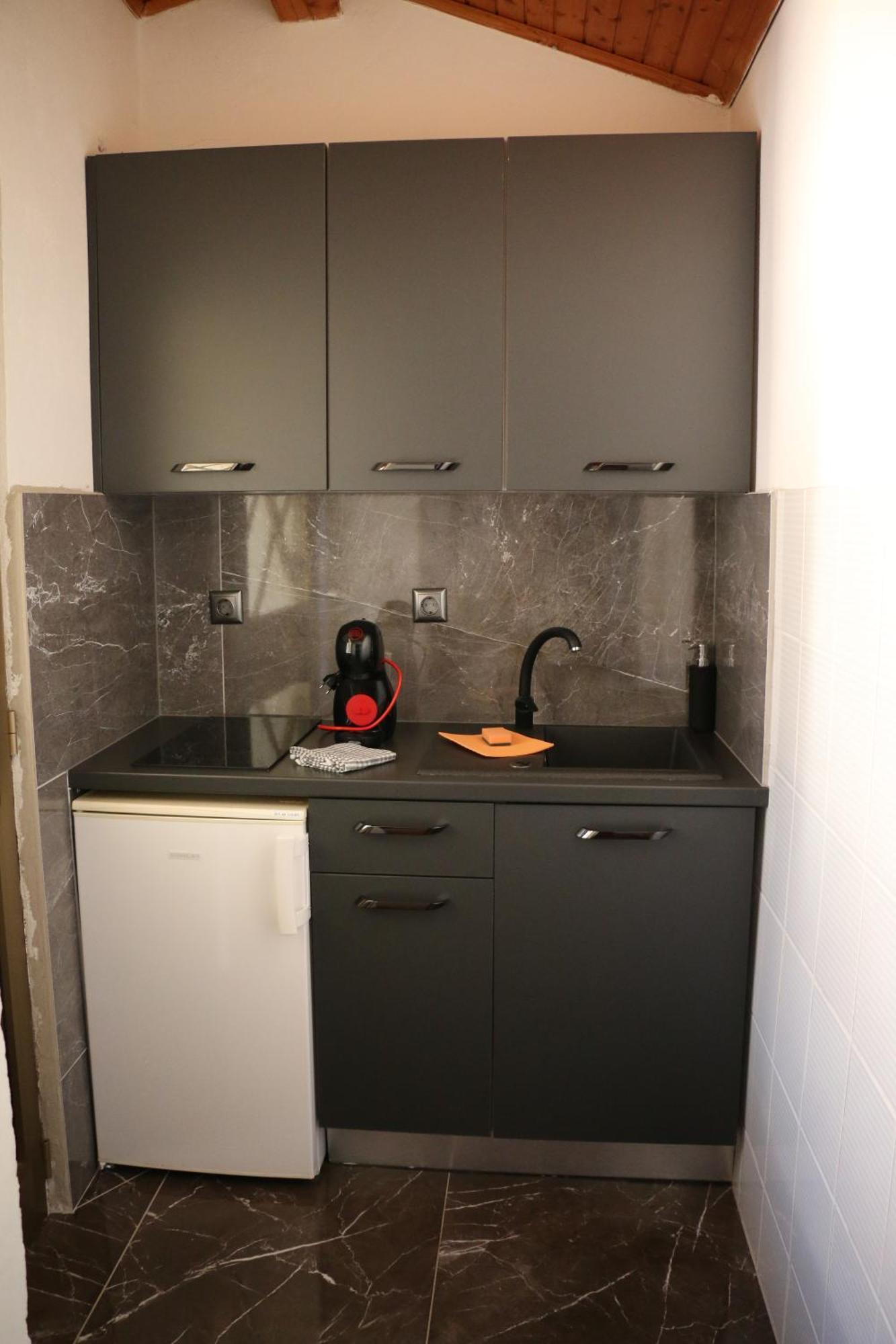Apartmani Suhi Brod Medulin Buitenkant foto